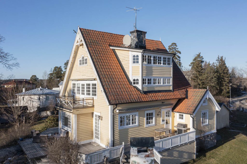 11. Isolering av ytterva╠eg utifra╠en pa╠e tra╠efasad